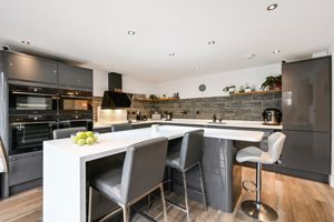 Kitchen- click for photo gallery